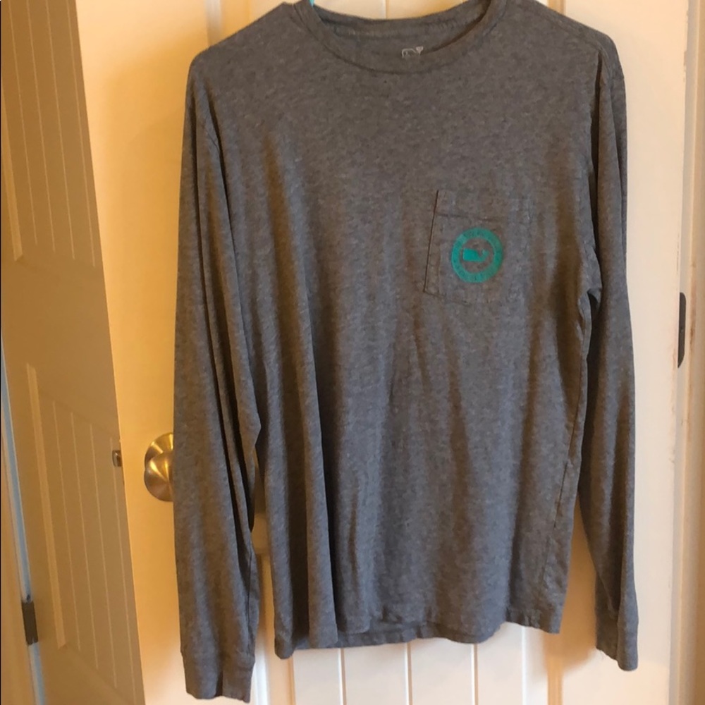 Vineyard vines long-sleeve t-shirt